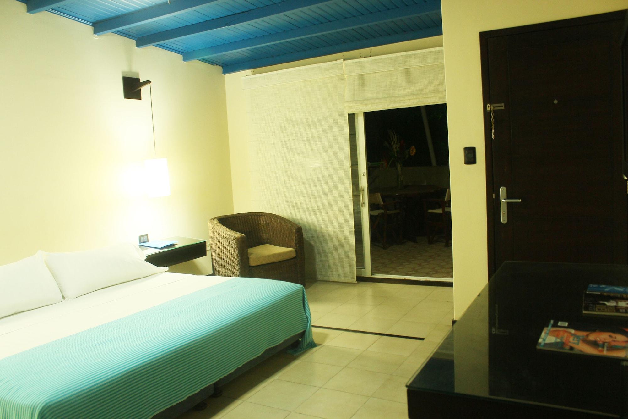 Hotel Santorini Express Y Cabanas Santa Marta  Exterior photo