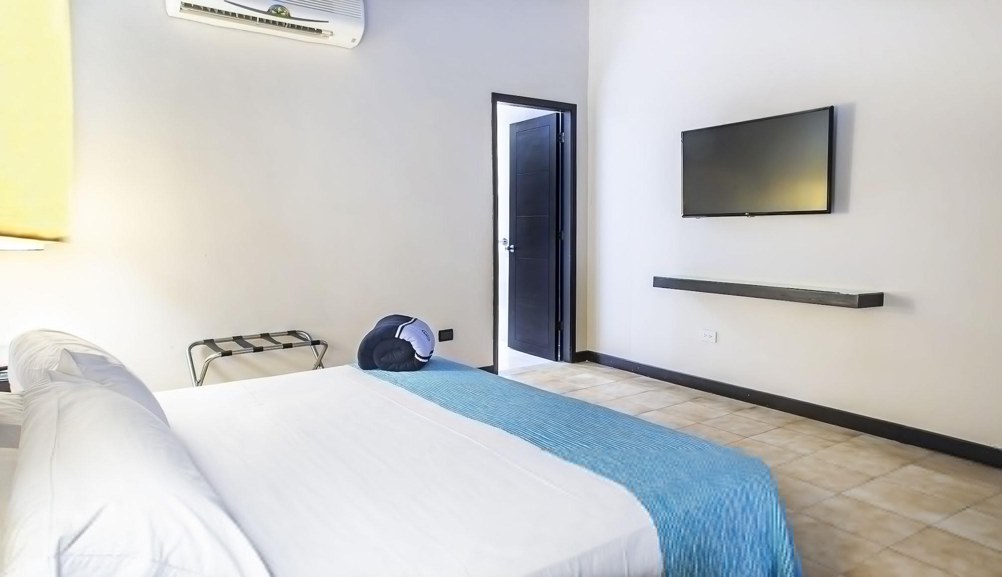 Hotel Santorini Express Y Cabanas Santa Marta  Exterior photo